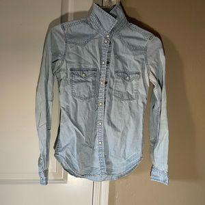 American Eagle Slim fit shirt